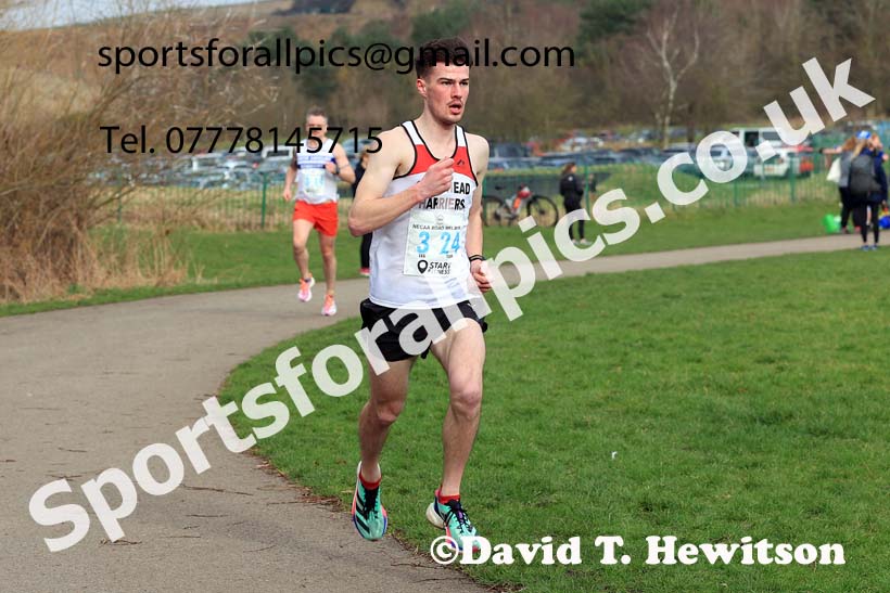Senior and Veteran Men in the 2024 NECAA Road Relays Champs., Hetton Lyons Country Park, Hetton le Hole, County Durham. Photo: David T. Hewitson/Sports for All Pics